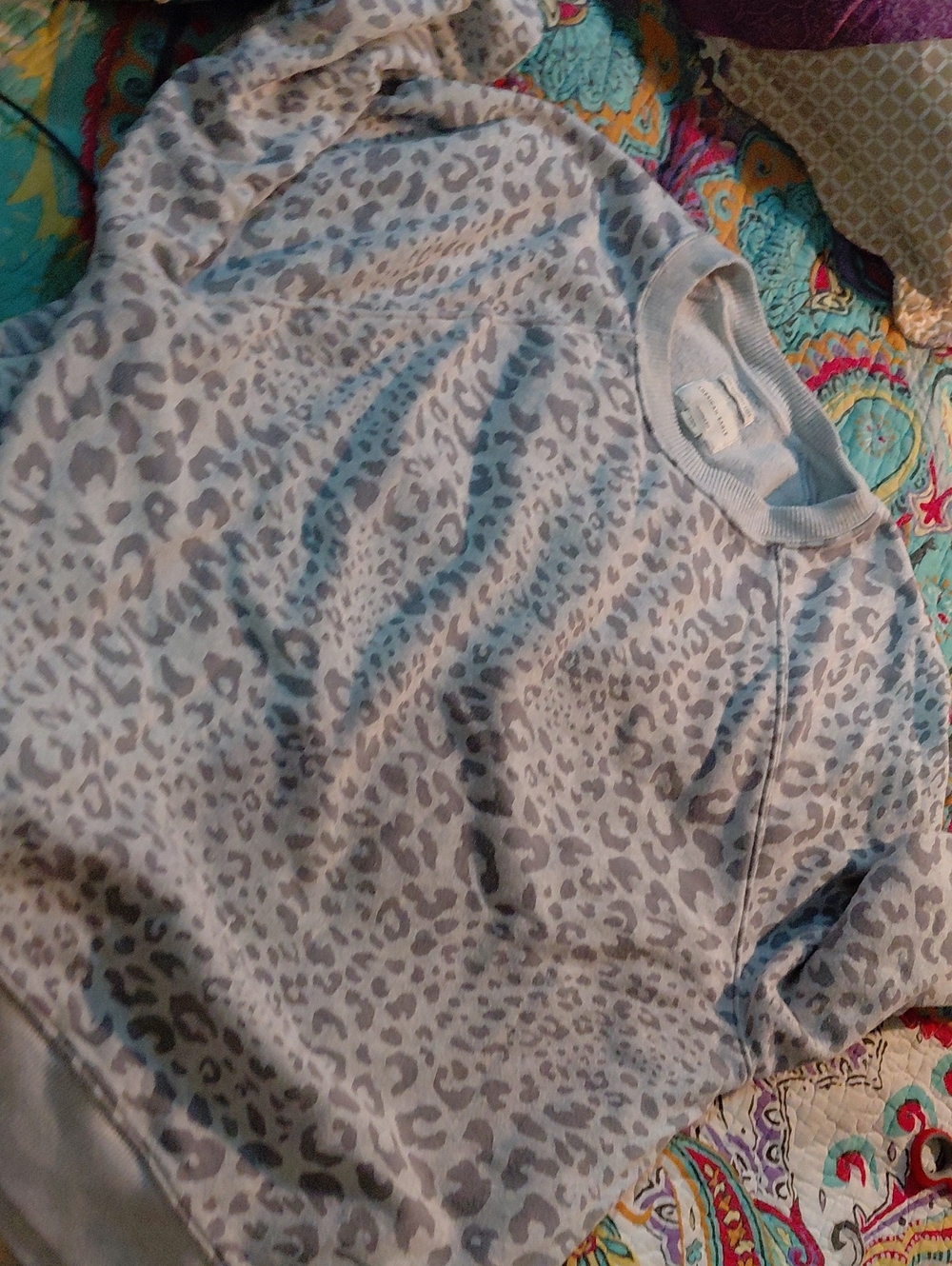 American Eagle Outfitters Light Gray Leopard Print Pullover